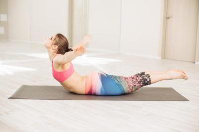 Эти асаны должна включить в свою практику каждая женщина: лучшие позы йоги для здоровья и молодости