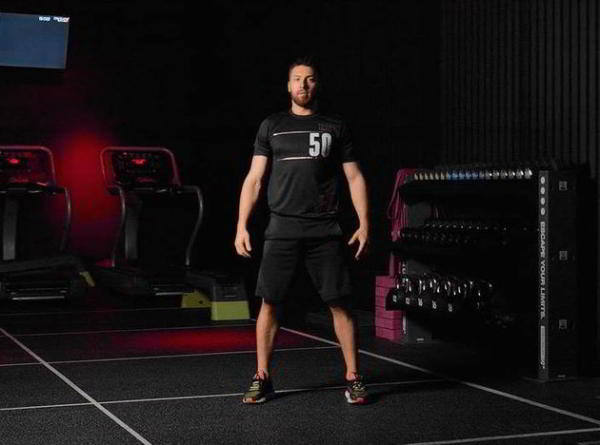 Как жечь жир, лежа на&nbsp;диване: осваиваем тренировочную систему HIIT