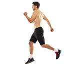 Тренировка во дворе: бордюры, камни, девушки и соседи по дому