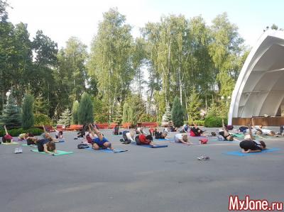 Скручивания из положения &laquo;сидя&raquo;