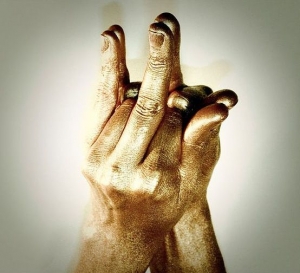 Занятия йогой при гипертонии для улучшения самочувствия без применения лекарственных препаратов