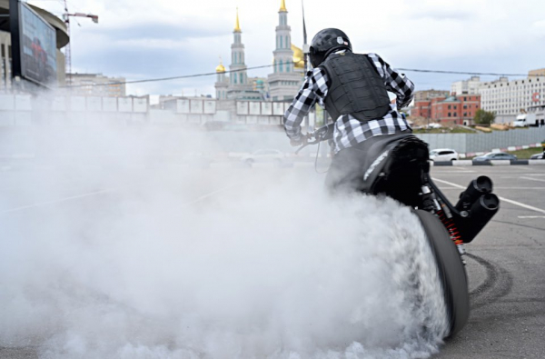 Тренировка байкера-трюкача: как заниматься, чтобы освоить стантрайдинг Тренировка байкера-трюкача: как заниматься, чтобы освоить стантрайдинг