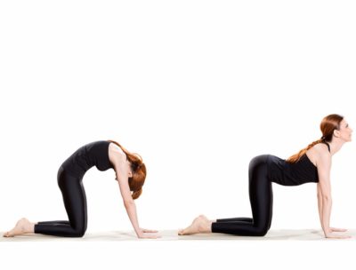 Начните заниматься йогой в домашних условиях с этими простыми упражнениями