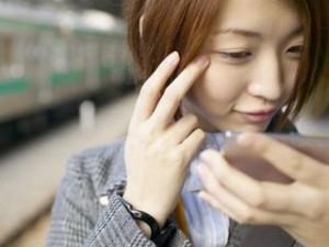 Как замаскировать прыщи на лице